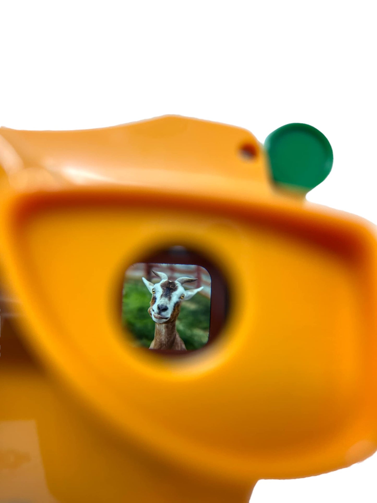 Warm Fuzzy 3D Viewfinder (Farm) - Kids & Adults Classic Slide Viewer, 3D Reel Viewer, Retro Vintage Toys with 3 Reels - 21 High Definition 3D Images