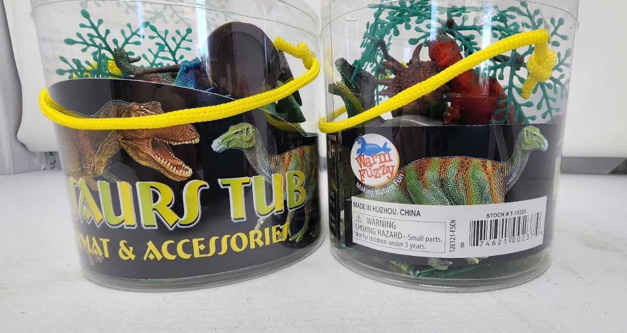 WARM FUZZY Toys Kids Tub of 7 Realistic Dinosaur Figurines, 1 Tub & Playmat - Engaging Educational Playtime - Ultimate Fun & Learning Experience for Home or Classroom (Ages 3+)